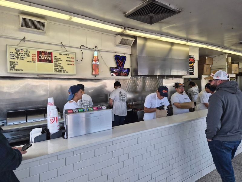 Gene & Jude's, River Grove