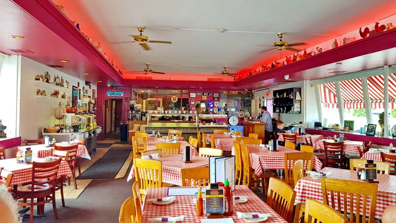 Dell Rhea's Chicken Basket - Willowbrook