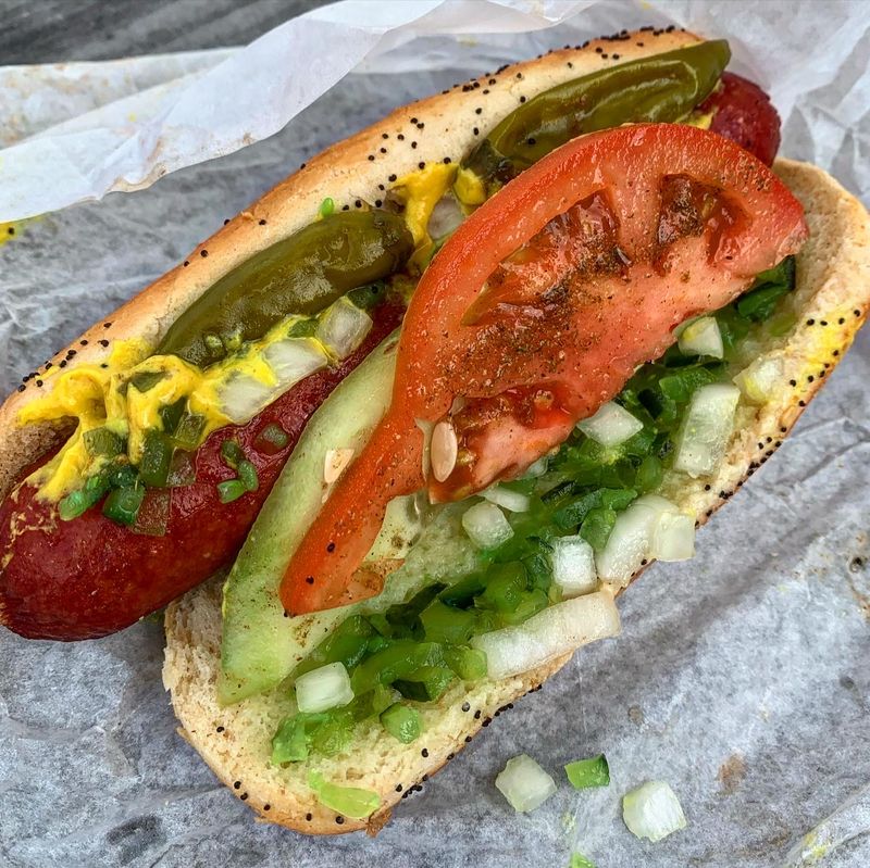 Fat Johnnie's Famous Red Hots – Chicago