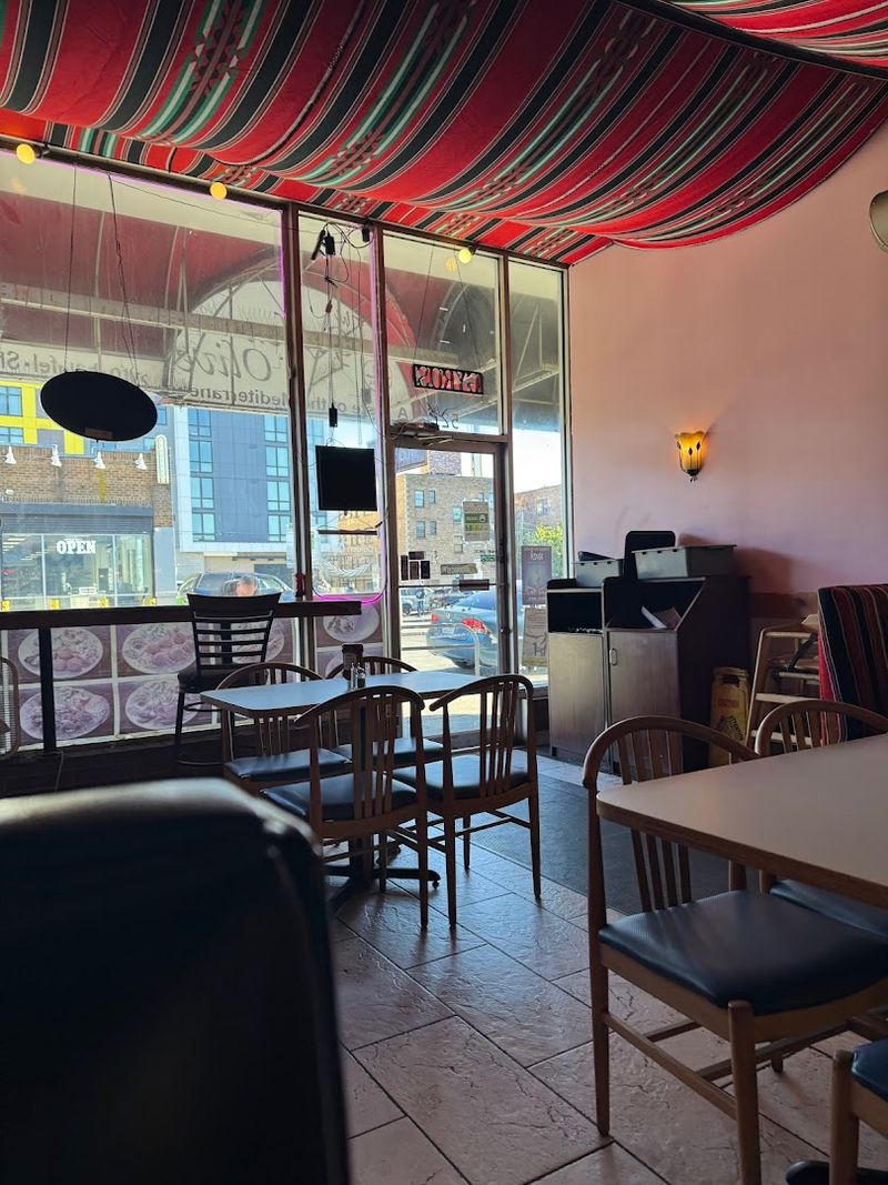 Convenient Hours And Multiple Ways To Order