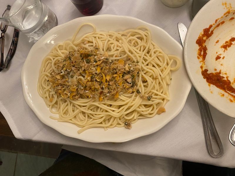 Seafood Dishes That Compete With The Red Sauce Classics