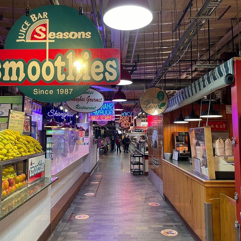Reading Terminal Market - Philadelphia's Culinary Melting Pot