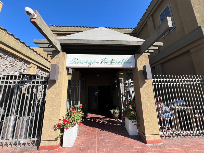George Petrelli Famous Steak House, Culver City