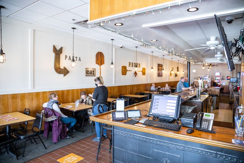 Vito & Nick's II Pizzeria - Hickory Hills