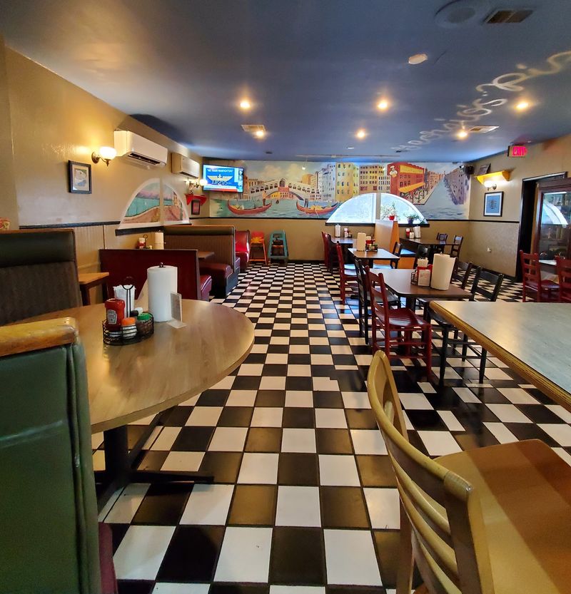Georgio's Pizza, Pensacola