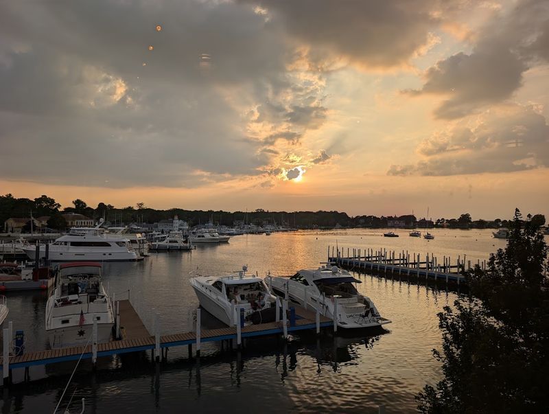 Waterfront Dining With a View That Earns Its Keep