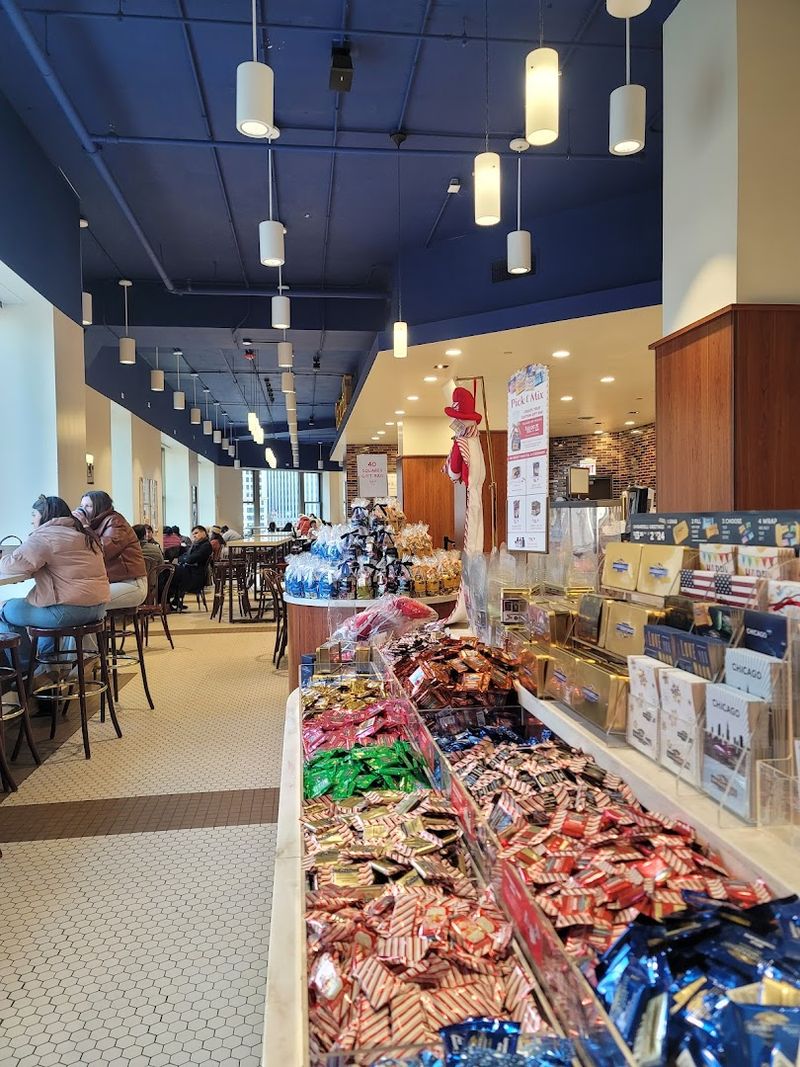 Ghirardelli Ice Cream & Chocolate Shop