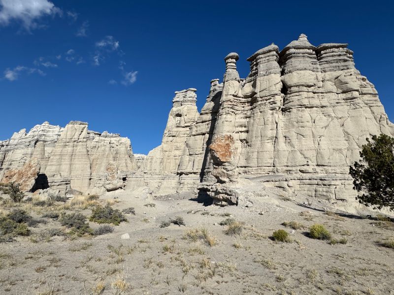 Plaza Blanca - 342 County Road 155, Abiquiu