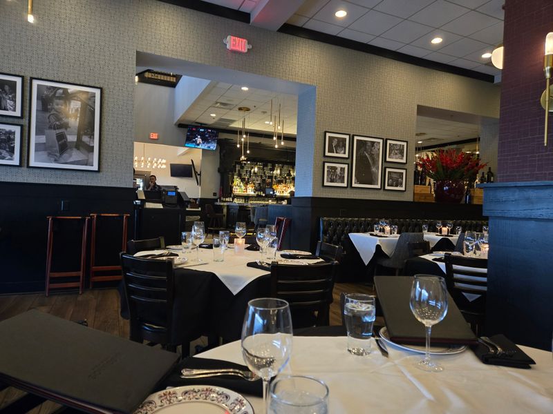 Maggiano's Little Italy – Schaumburg