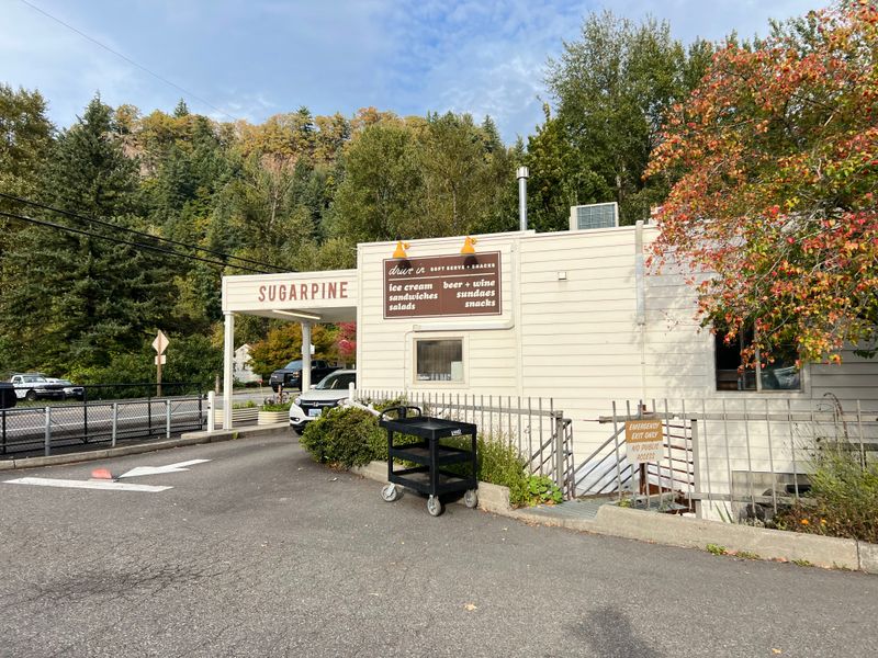Sugarpine Drive-In — Troutdale, OR