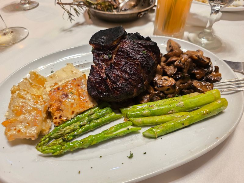 Mastro's Steakhouse — Chicago (520 N Dearborn St)