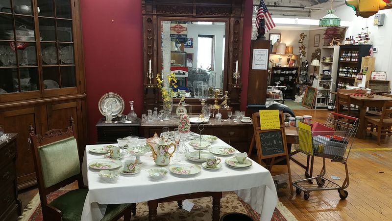 Gibsonville Antiques And Collectibles