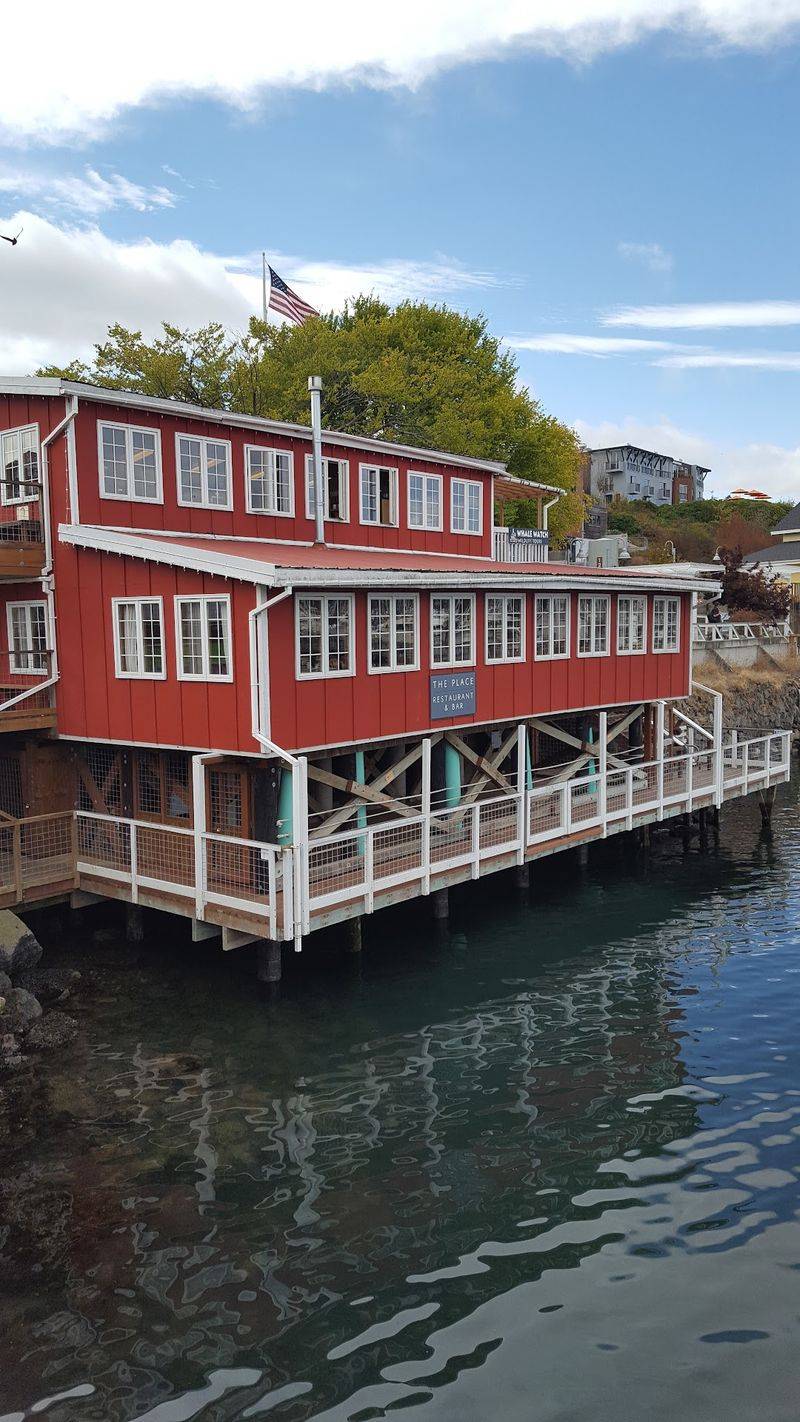Gift Shopping With An Island Accent