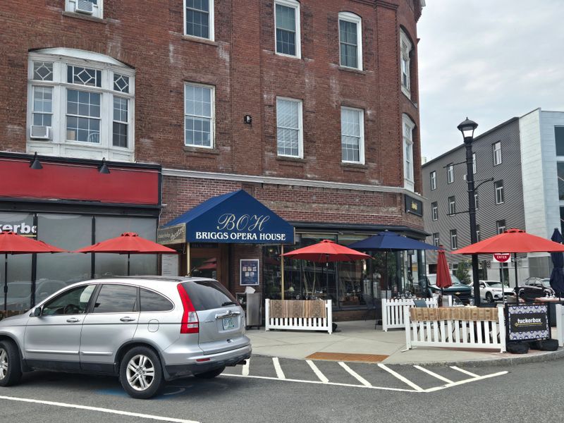 Tuckerbox In White River Junction