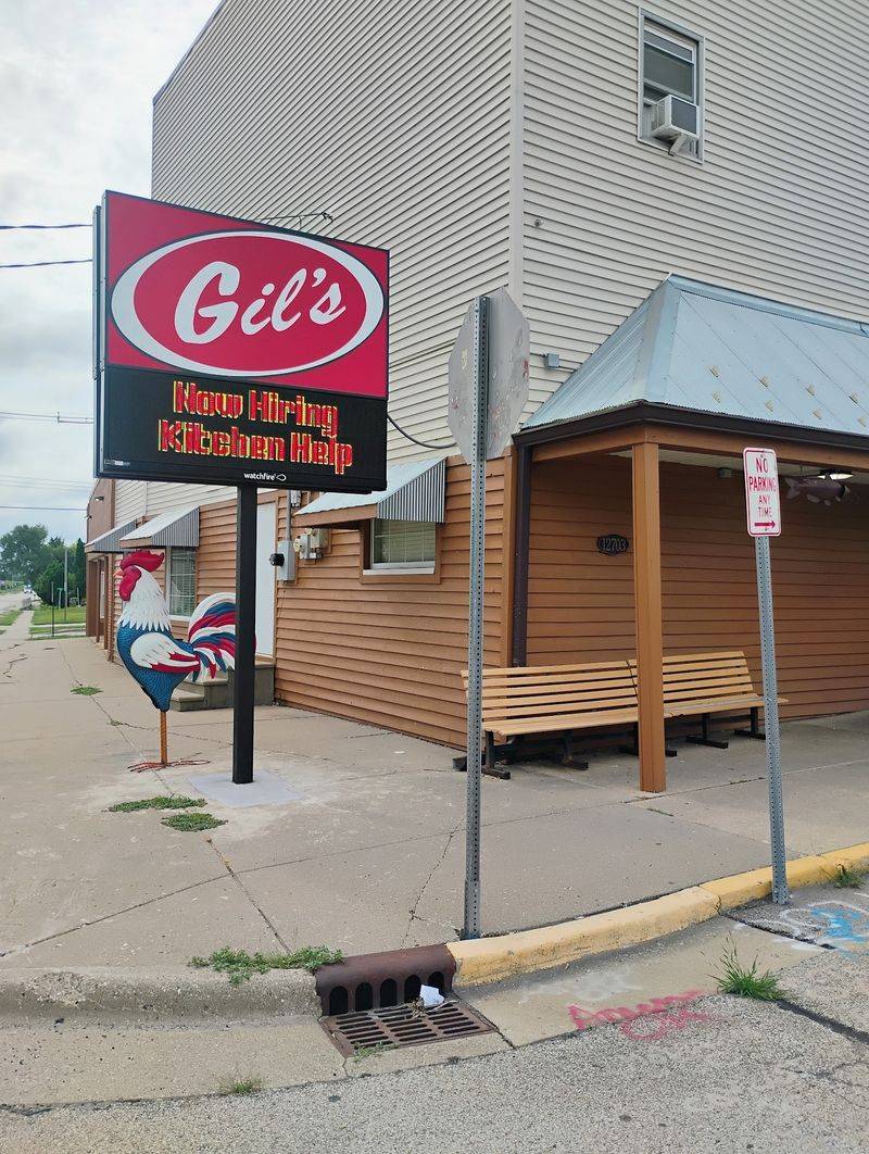 Gil's Supper Club (Hanna City)