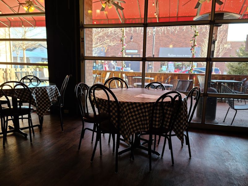 Gino's East, Wheaton