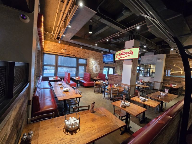 Giordano's at Navy Pier - Chicago