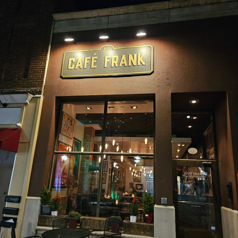 Frank's Pizza – Charlottesville, VA