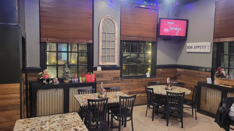 Giovanni's & Sons Pizzeria