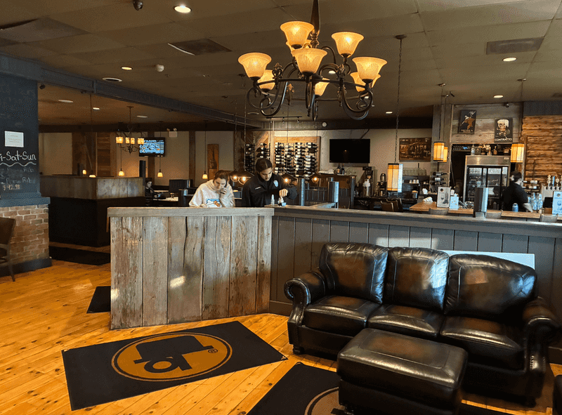 Girves Brown Derby, Middleburg Heights