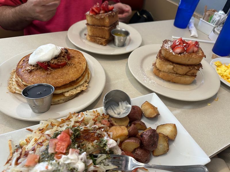 Noble Restaurant – Wyoming