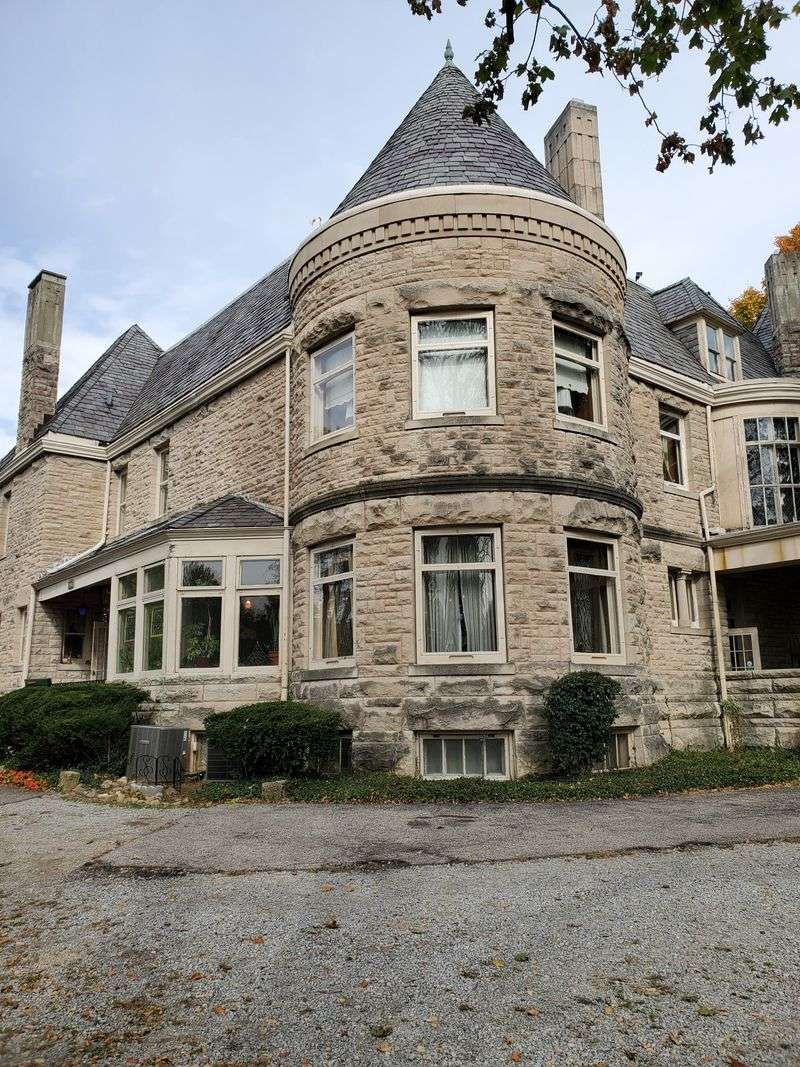 GreatStone Castle Resorts, Sidney