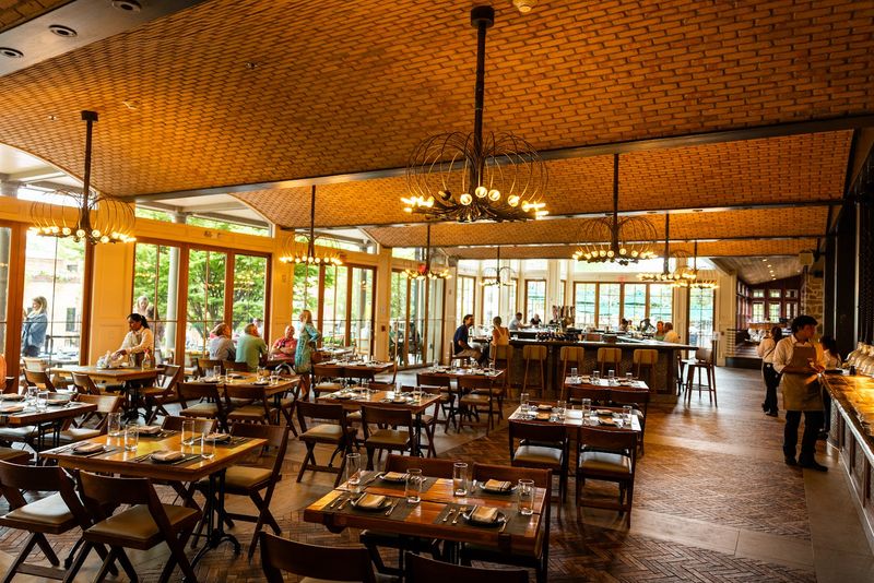 Logan Inn Landmark Tavern