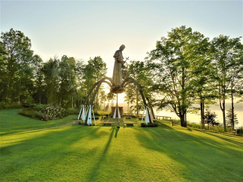 Go Beyond The Big Photo Angle