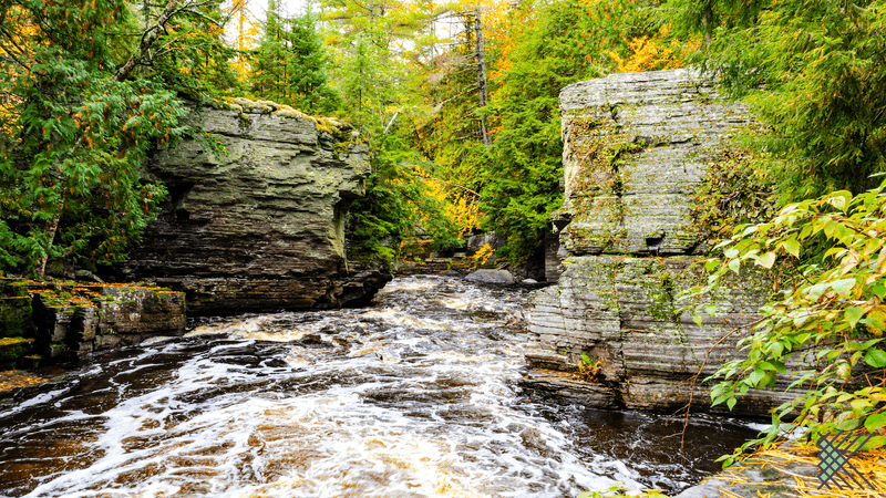 Autumn Gives The Water An Extra Trick