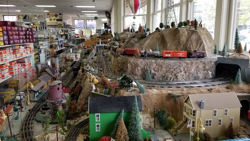 Go See That Big Train Layout