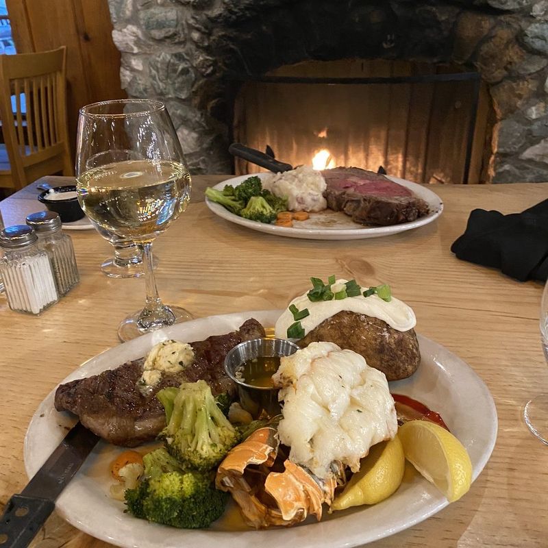 The Mogul: Ski Legend's Steakhouse