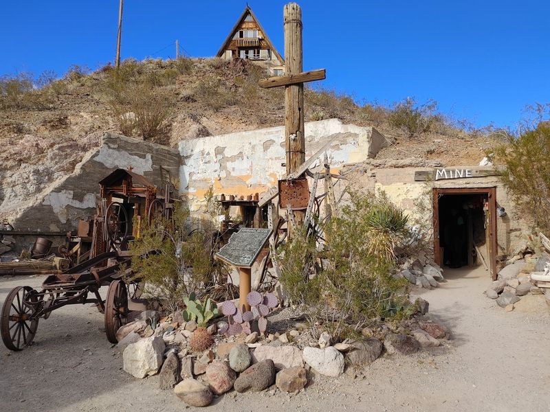 Gold Road Mines Inc, Oatman, AZ