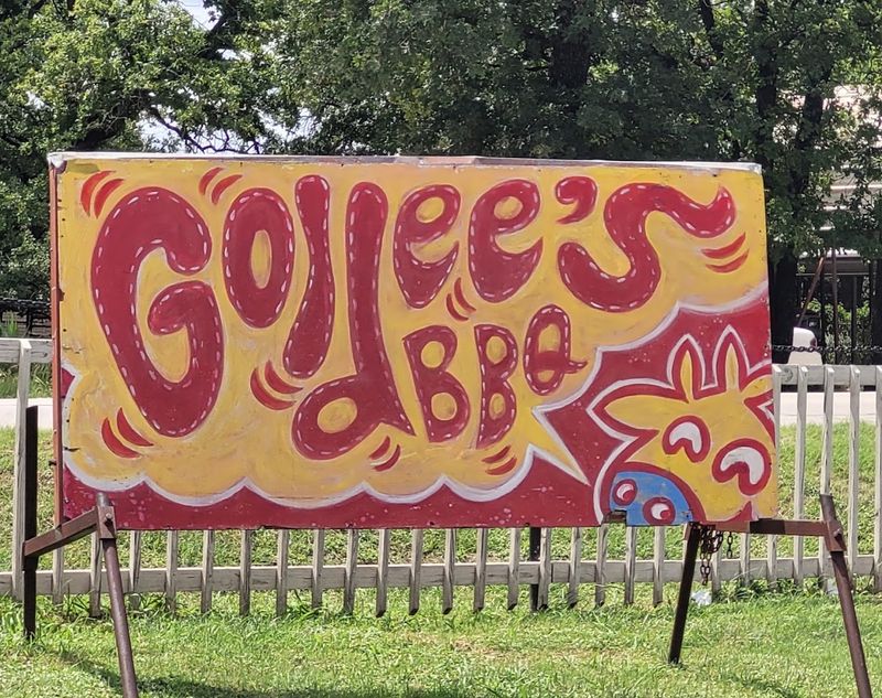 Goldee's Barbecue