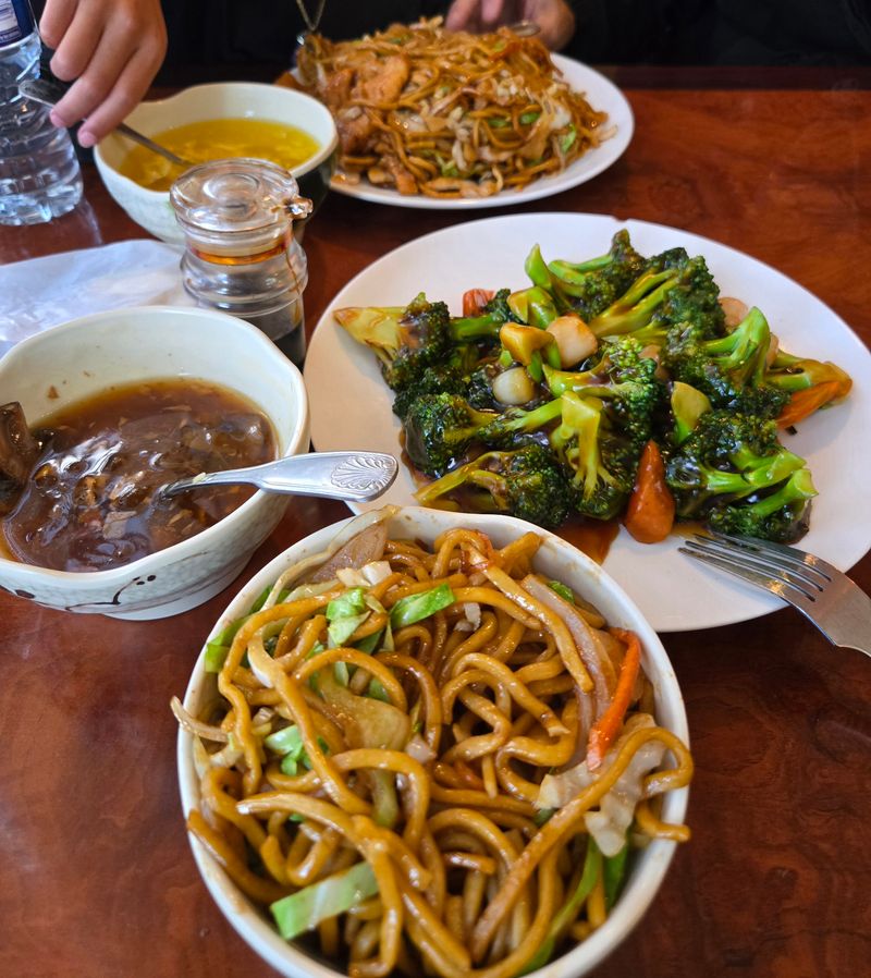 Hong Kong Buffet, 1575 N Lacrosse St, Rapid City