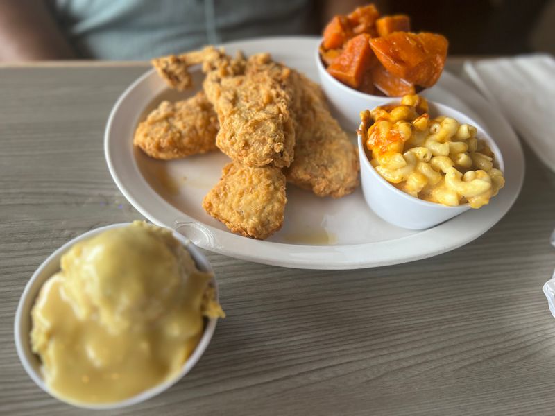 Lillie Mae’s Southern Buffet 