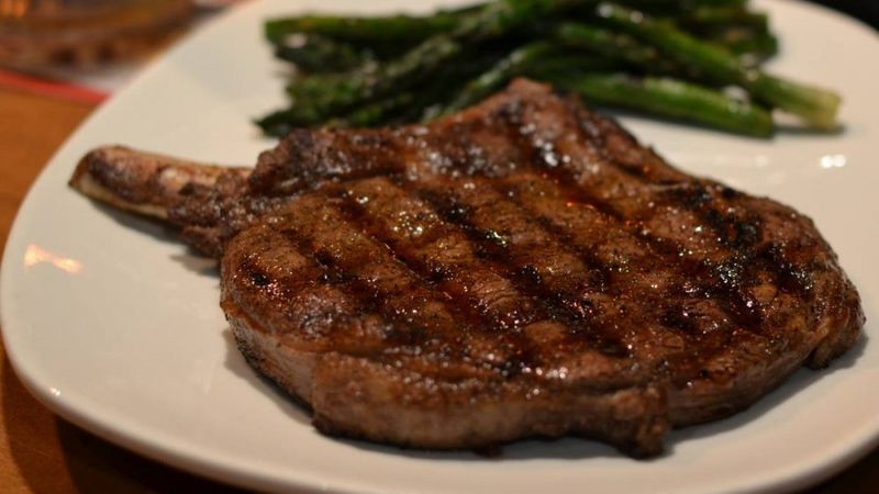 Outback Steakhouse's Victoria's Filet: All Sizzle, No Substance
