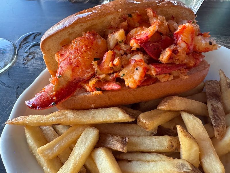 A Lobster Roll That Actually Delivers On The Hype