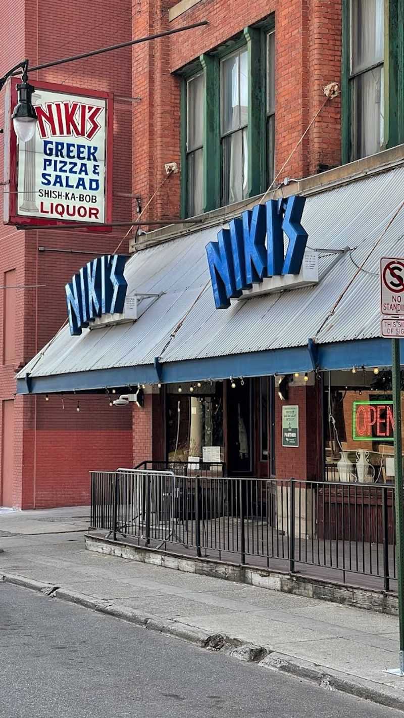 Niki’s