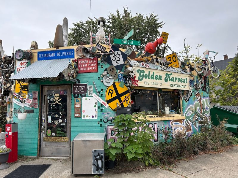 Golden Harvest Restaurant