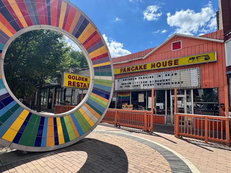 Golden House Restaurant & Pancake House, Chicago Golden House Restaurant & Pancake House, Chicago