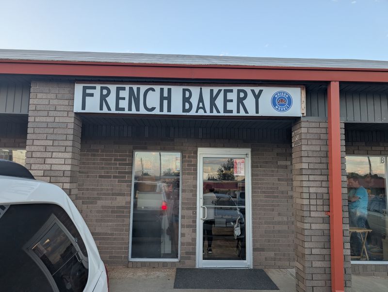 Maison Mouret — Lowell, AR