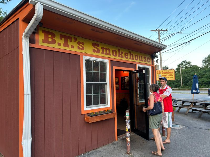 B.T.'s Smokehouse - Sturbridge