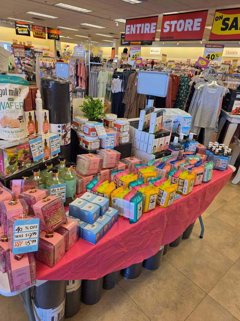 Flint Outlet Center, Flint