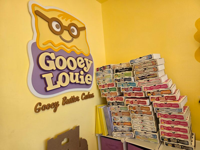 Gooey Louie Gooey Butter Cakes