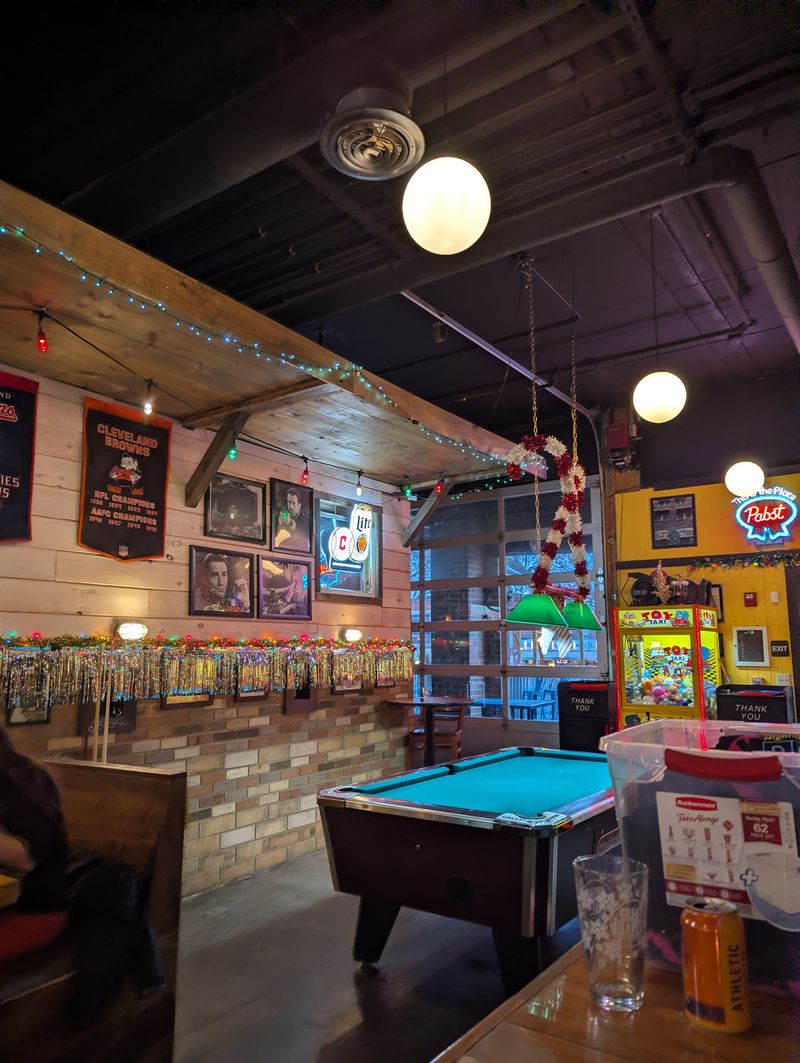 Mr. Zub's Deli & Bar, Akron