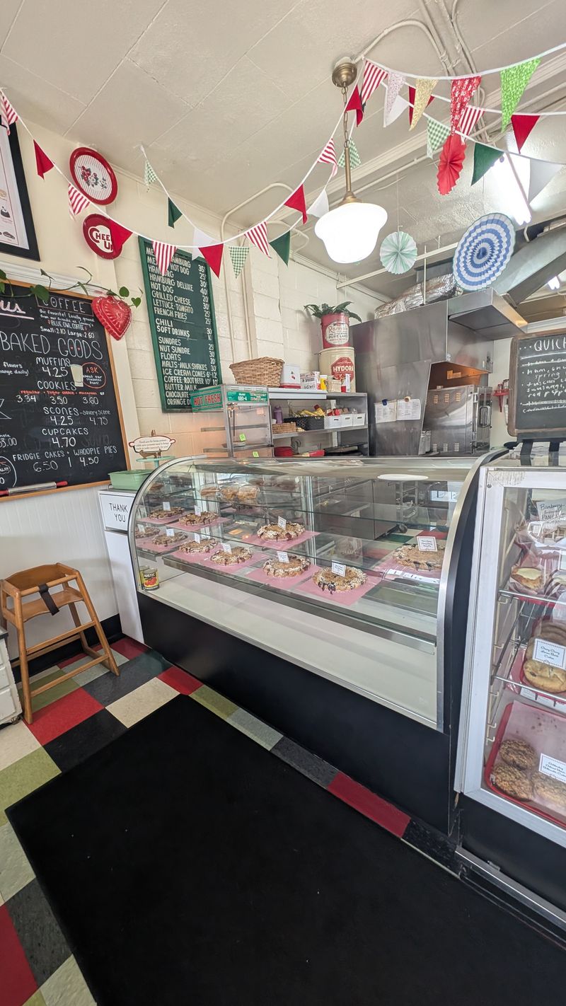 Plan Around The Morning Hours And Limited Seating