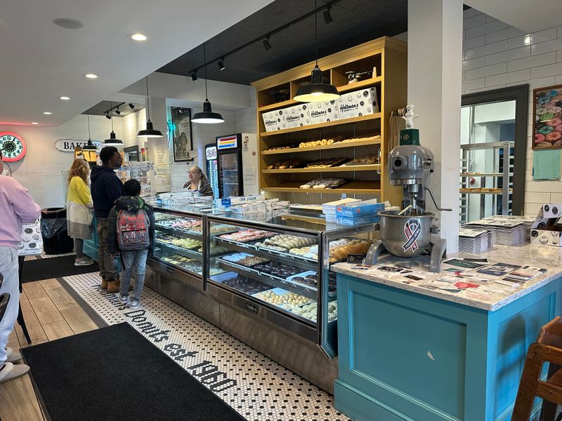 Holtman's Donuts, Loveland