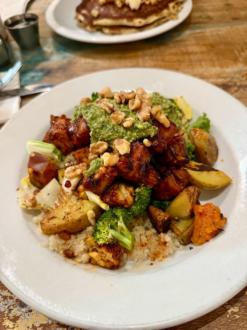 Grain Bowls That Genuinely Fill You Up