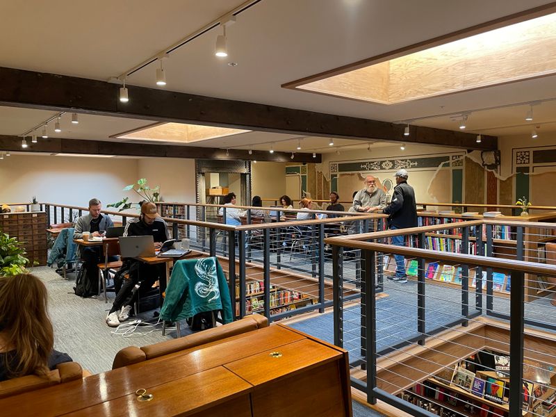 Visible Voice Books – Cleveland (Ohio City)