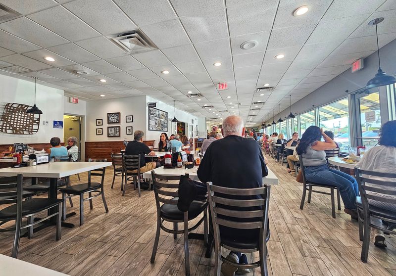 Grampa's Bakery & Restaurant - Dania Beach